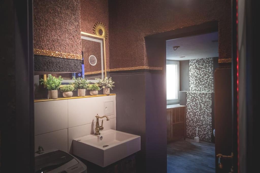 Einzigartige Ferienwohnung Bunt Wie Berlín Exterior foto